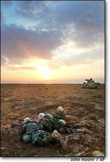030323_war_01.jpg