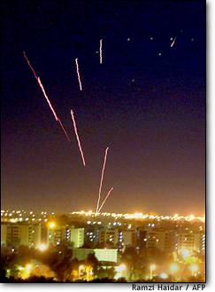 030324_war_09.jpg