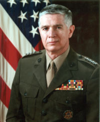200px-joseph_hoar_official_military_photo.jpg