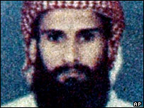 _40117684_farooqi_ap203b.jpg