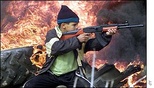 boy_machinegun.jpg